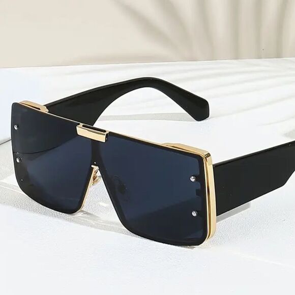 Black and Gold Y2K Square Sunglasses unisex - Picture 2 of 4